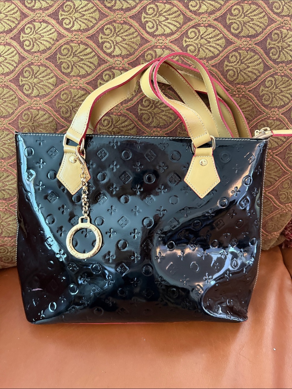 Invece Black Patent Leather Embossed Purse with Beige Handles made in Italy
